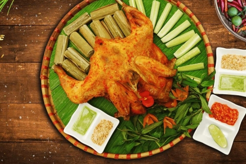 Bí Quyết Làm Gà Nướng Cơm Lam Ngon Như Đầu Bếp Nhà Hàng